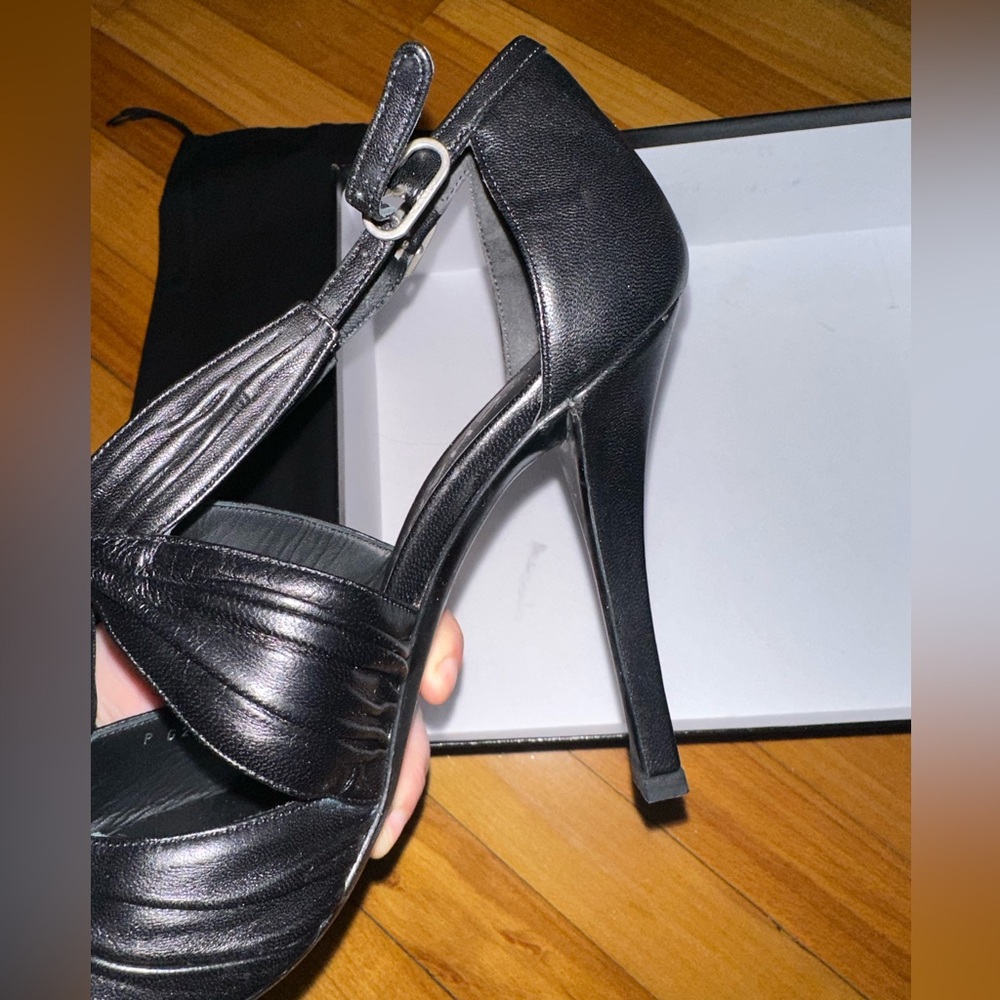 Chanel Black Camellia Flower Heels Pumps - Picture 10 of 10